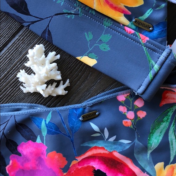 🌴🌼RIP CURL- MEADOW BROOK BIKINI SET🌼🌴 - Picture 9 of 9